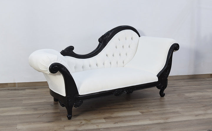 Chaise Lounge