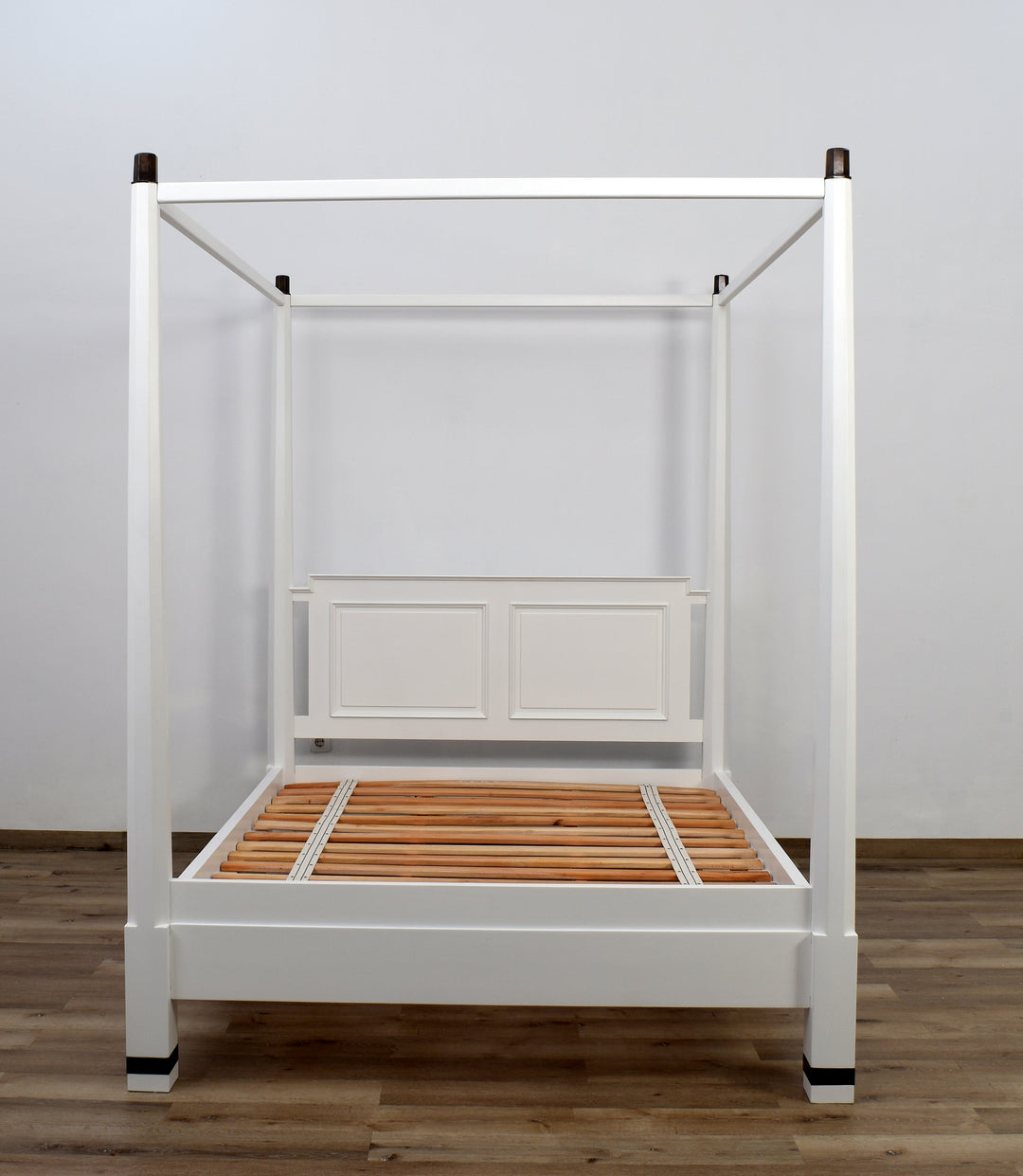 Pencil Four Poster Bed - Queen size